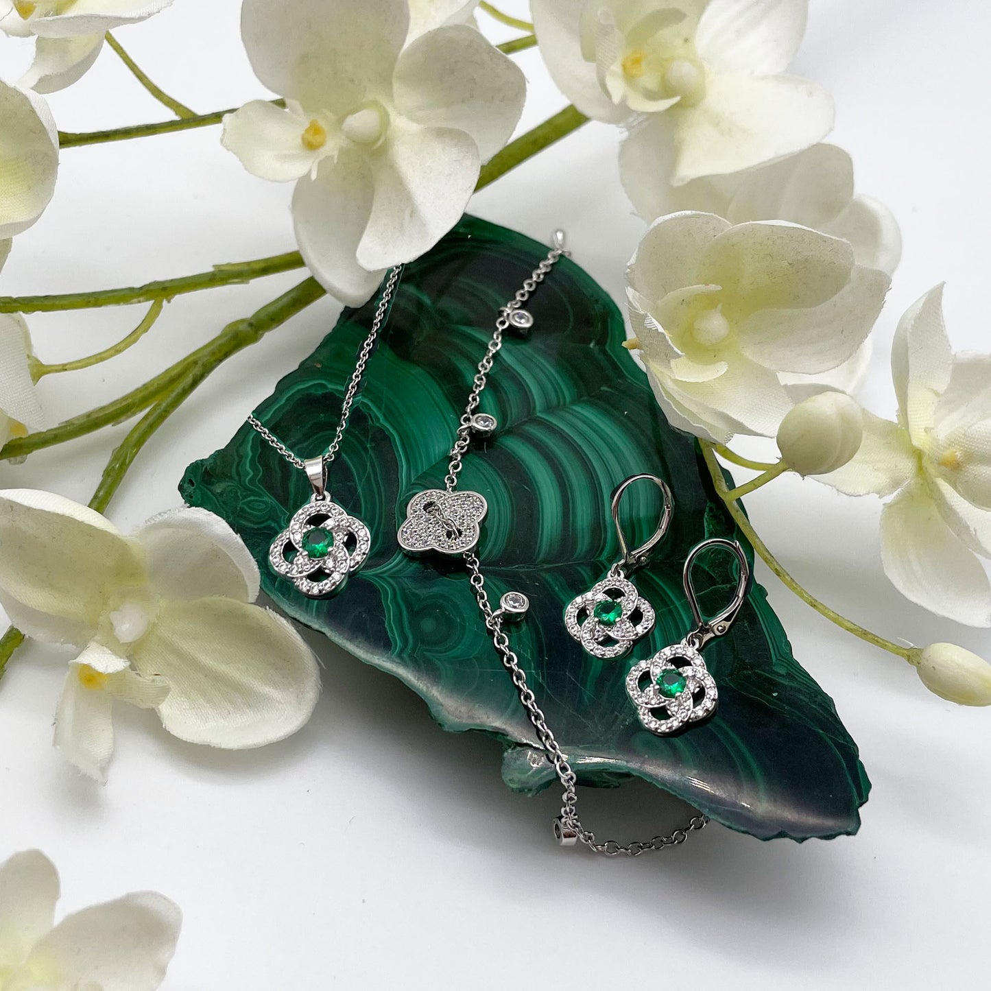 Cara .25 Ct. CZ Emerald Clover Set, Silver - Zahra Jewelry